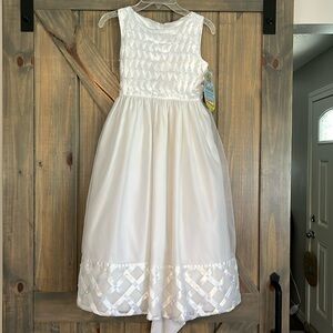 Girl’s White Cinderella Dress Size 10 NWT